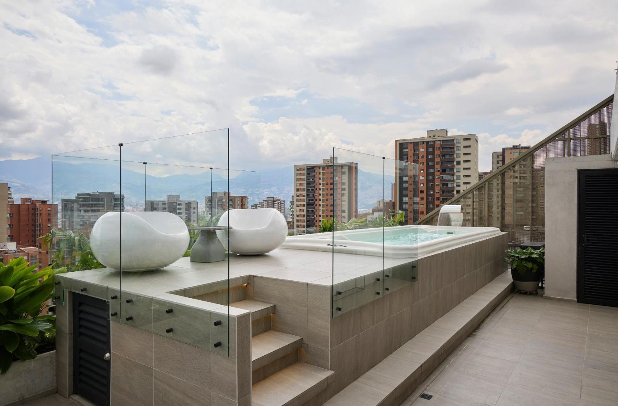 Wake Living Medellín Exterior foto